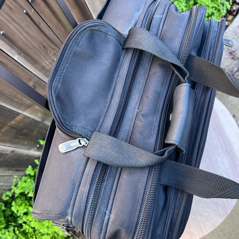 Atlantic luxury Wheeled Briefcase.Travel and business - Picture 7 of 8